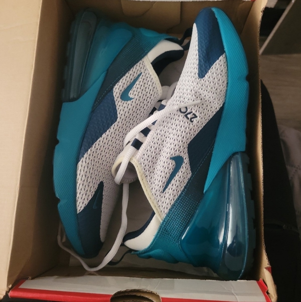 White/spirit teal 270 airmax 7.5w